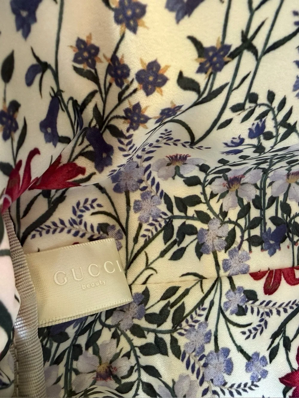 Gucci beauty pouch